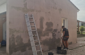 Nettoyage et traitement de la toiture et de la façade à Anglet